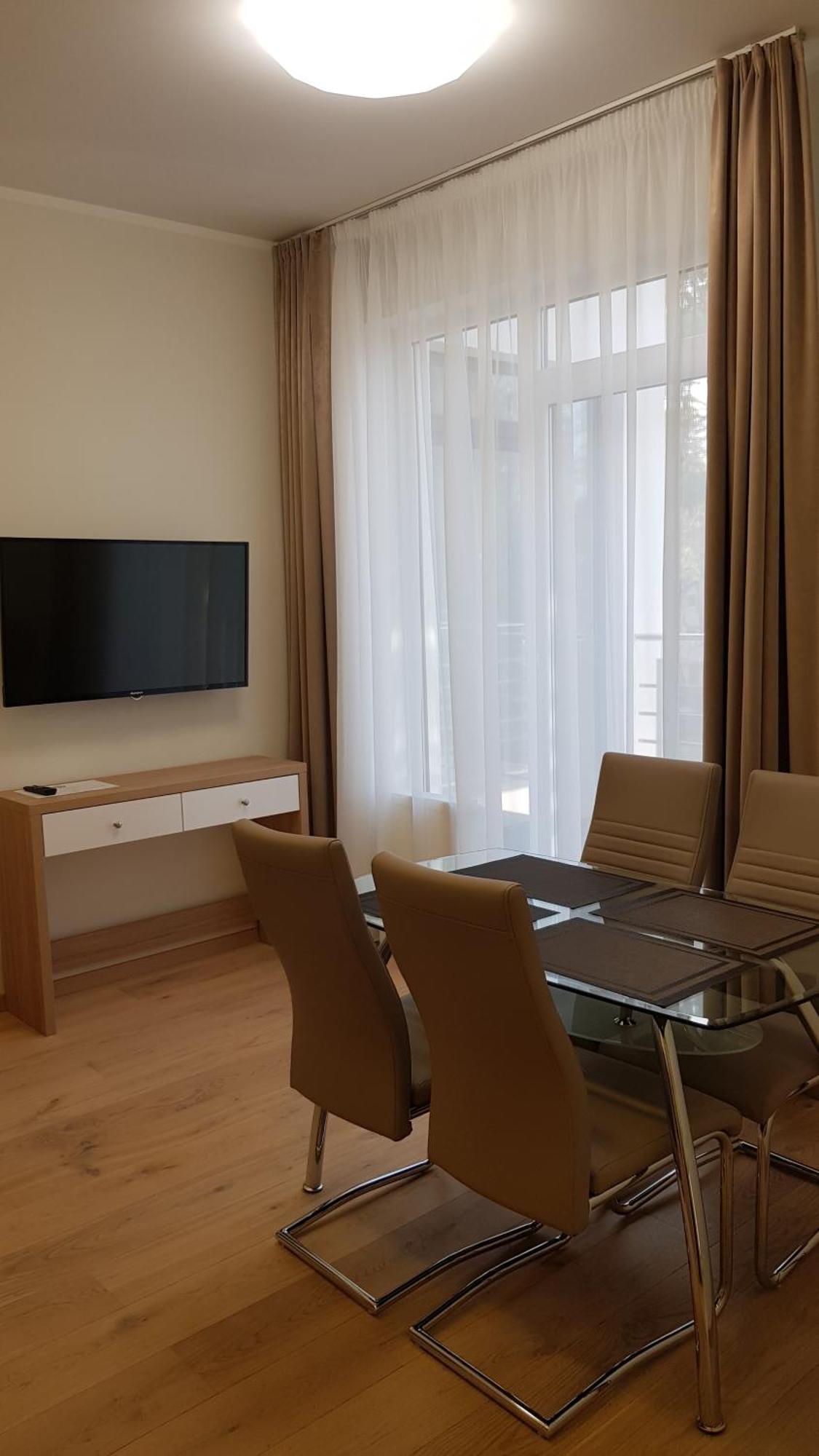 Black Pearl Apartments Jūrkalne 객실 사진