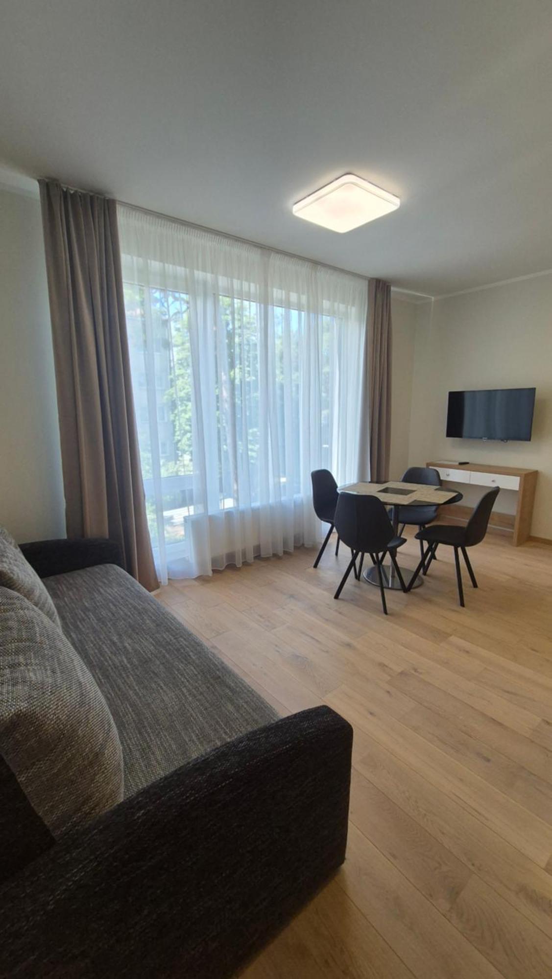 Black Pearl Apartments Jūrkalne 객실 사진